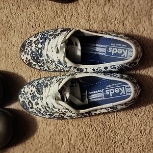 Keds blue floral laced shoes sz 6.5